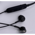 Bluetooth-hoofdtelefoon met magnetische verbinding